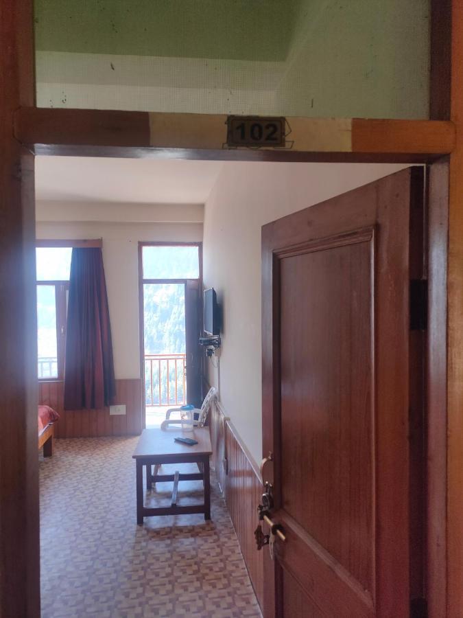 Roop Mountain Homestay Manali  Bagian luar foto