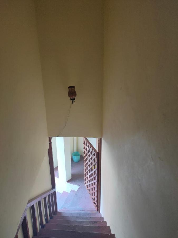 Roop Mountain Homestay Manali  Bagian luar foto