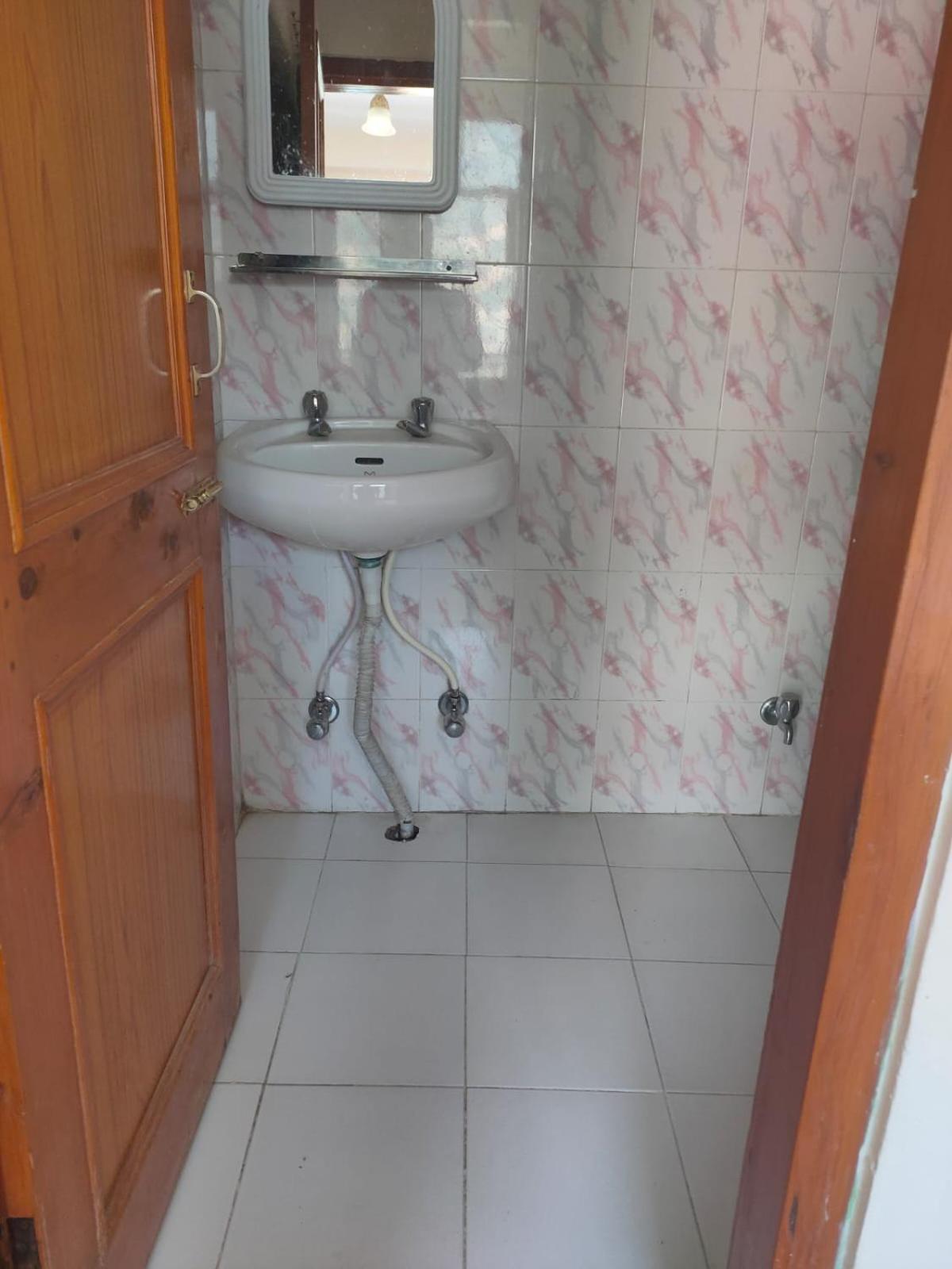 Roop Mountain Homestay Manali  Bagian luar foto