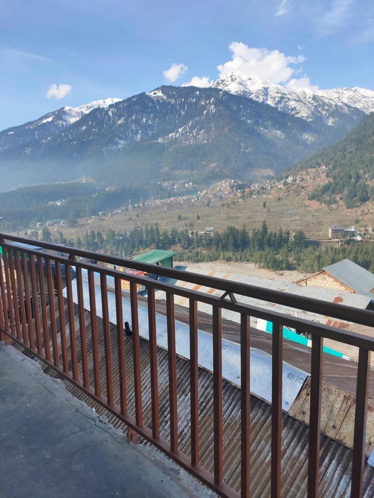 Roop Mountain Homestay Manali  Bagian luar foto