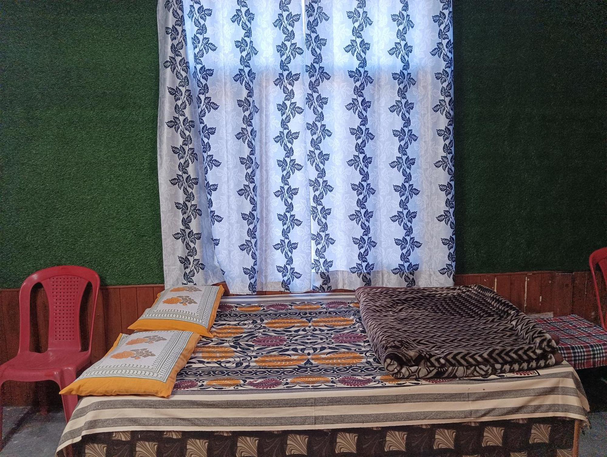 Roop Mountain Homestay Manali  Bagian luar foto